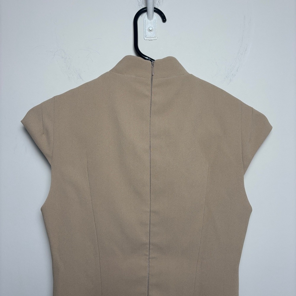 NWT Karen Millen Beige Military Pleated Arched Hem Cap Sleeve Dress Womens US 2 - Picture 6 of 9
